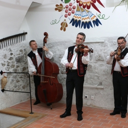 Slovak folklore music
